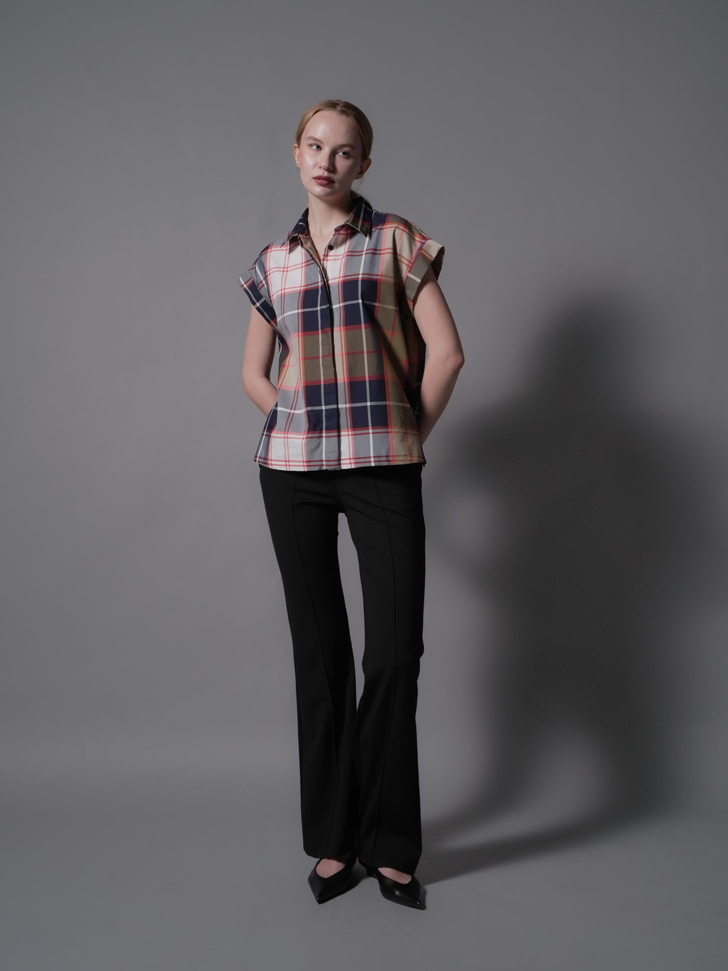 Liny Extended Sleeve Blouse