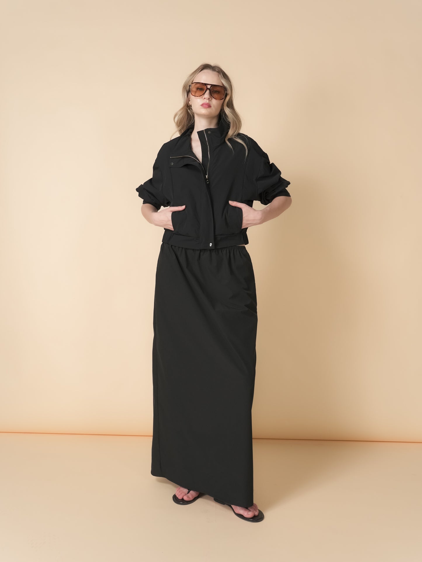 Lively Hi-neck Jacket