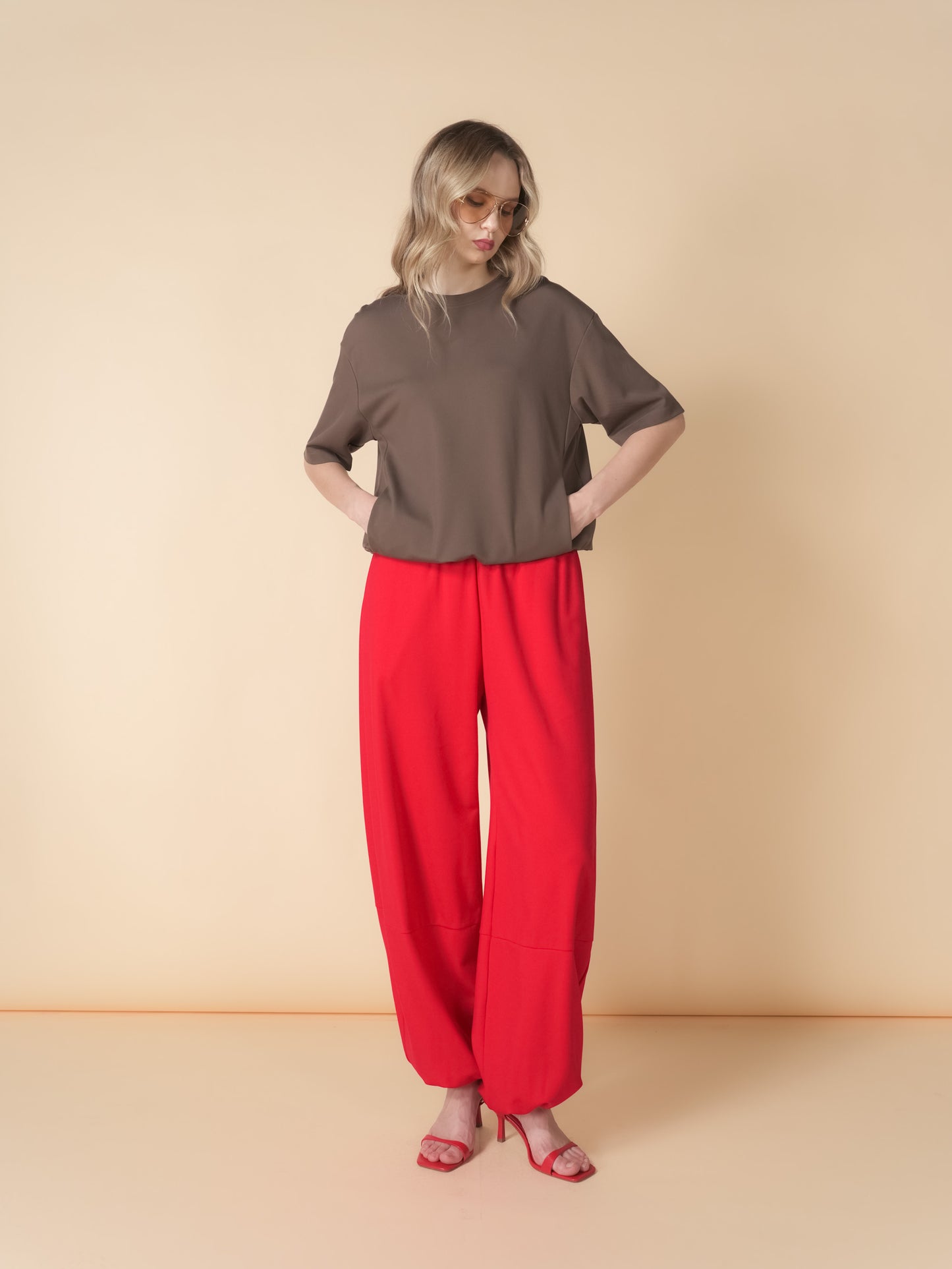 Connie Basic Tee With Slit Pocket