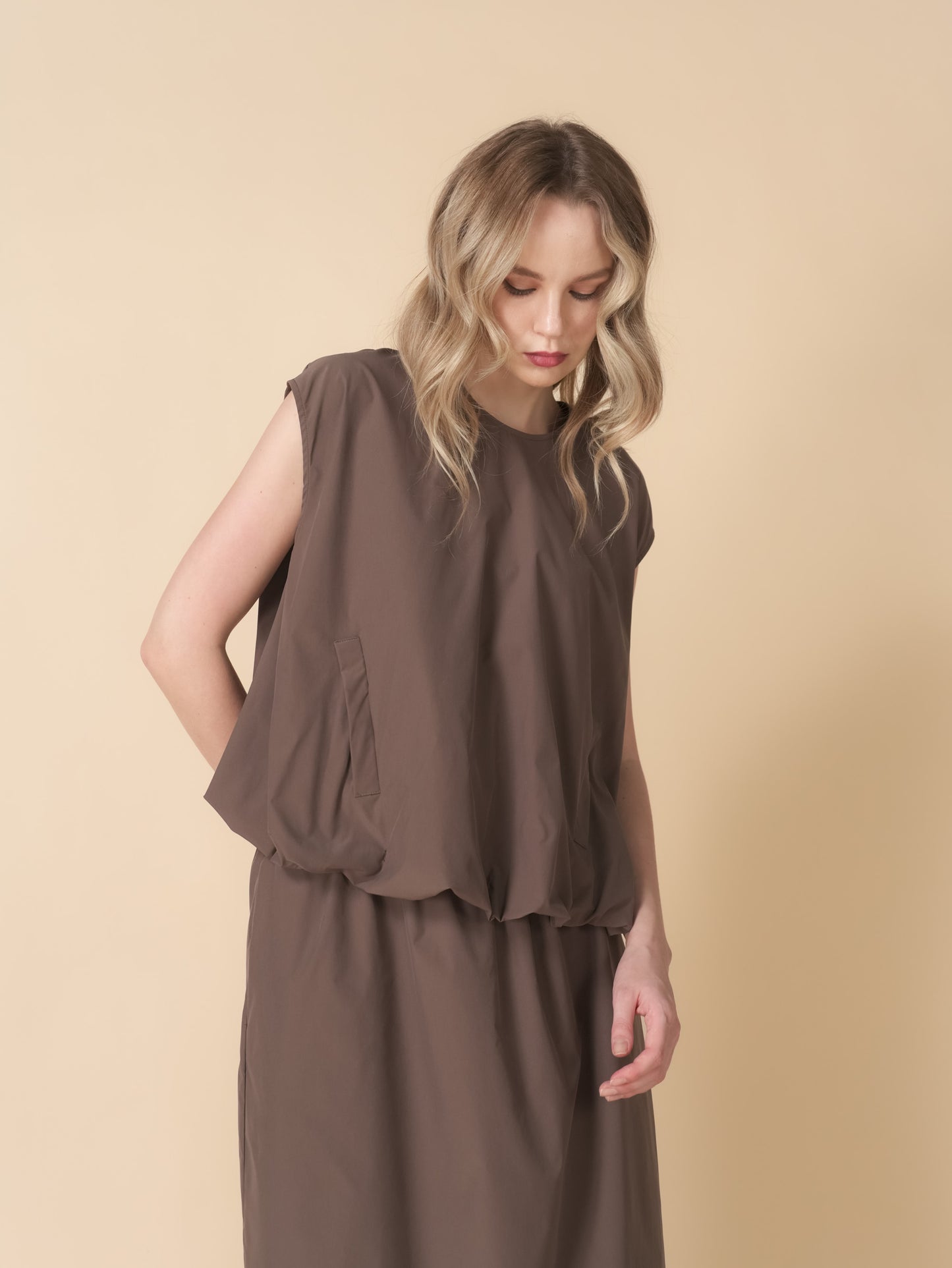 Gloria Back Button Balloon Top