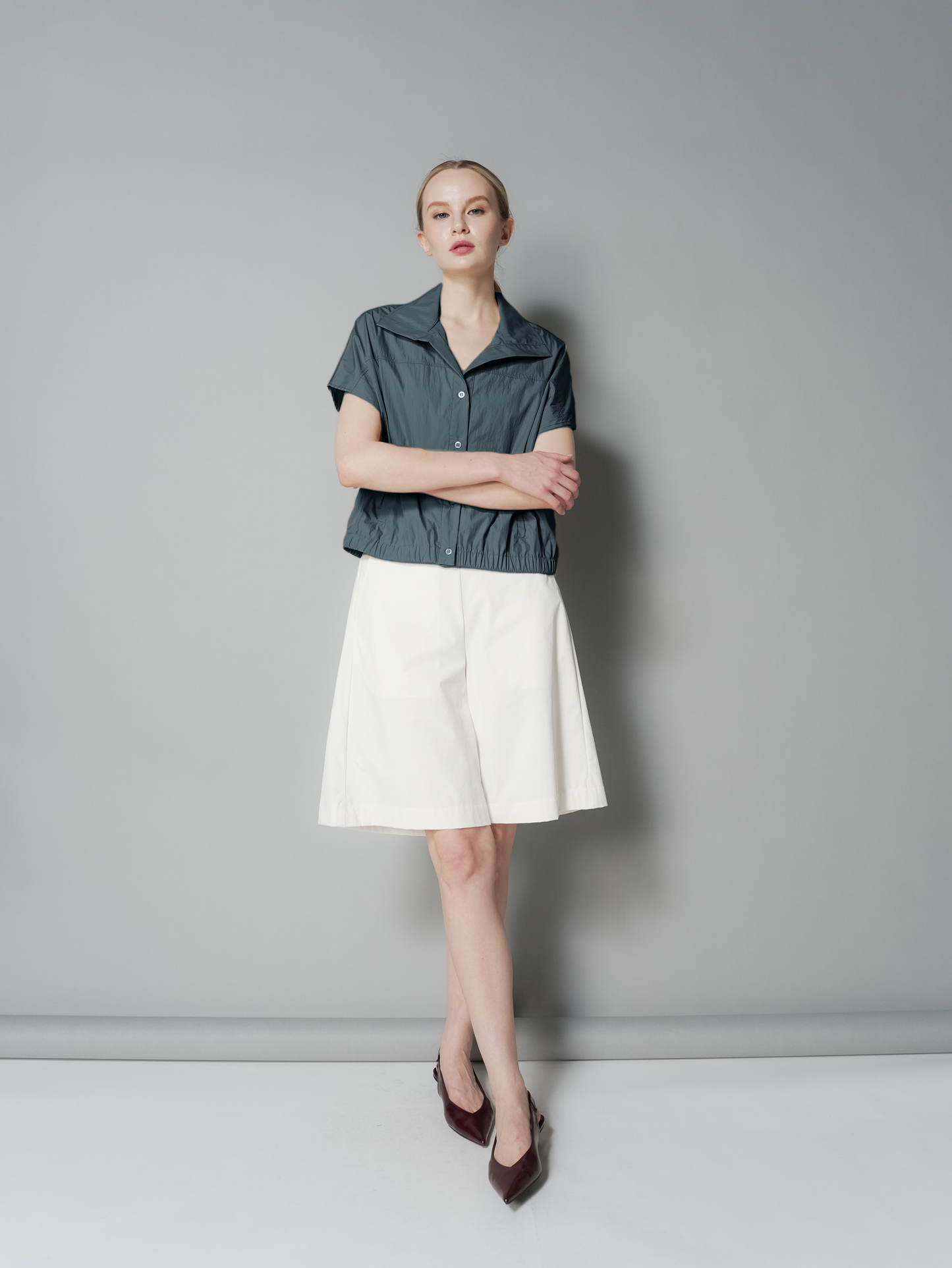 Daphnie Extended Sleeve Top