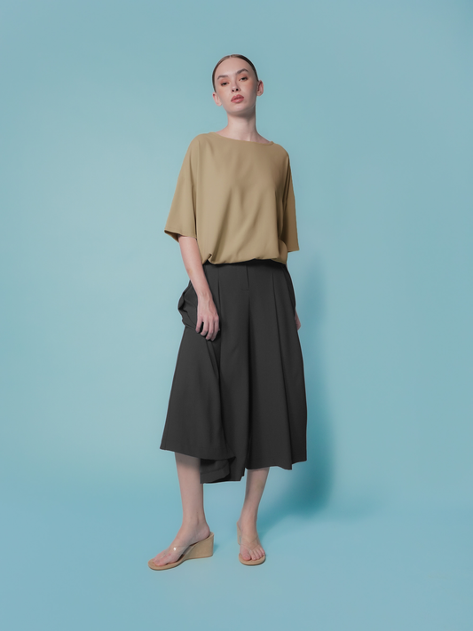 Elfie Crepe Toggle Hem Top
