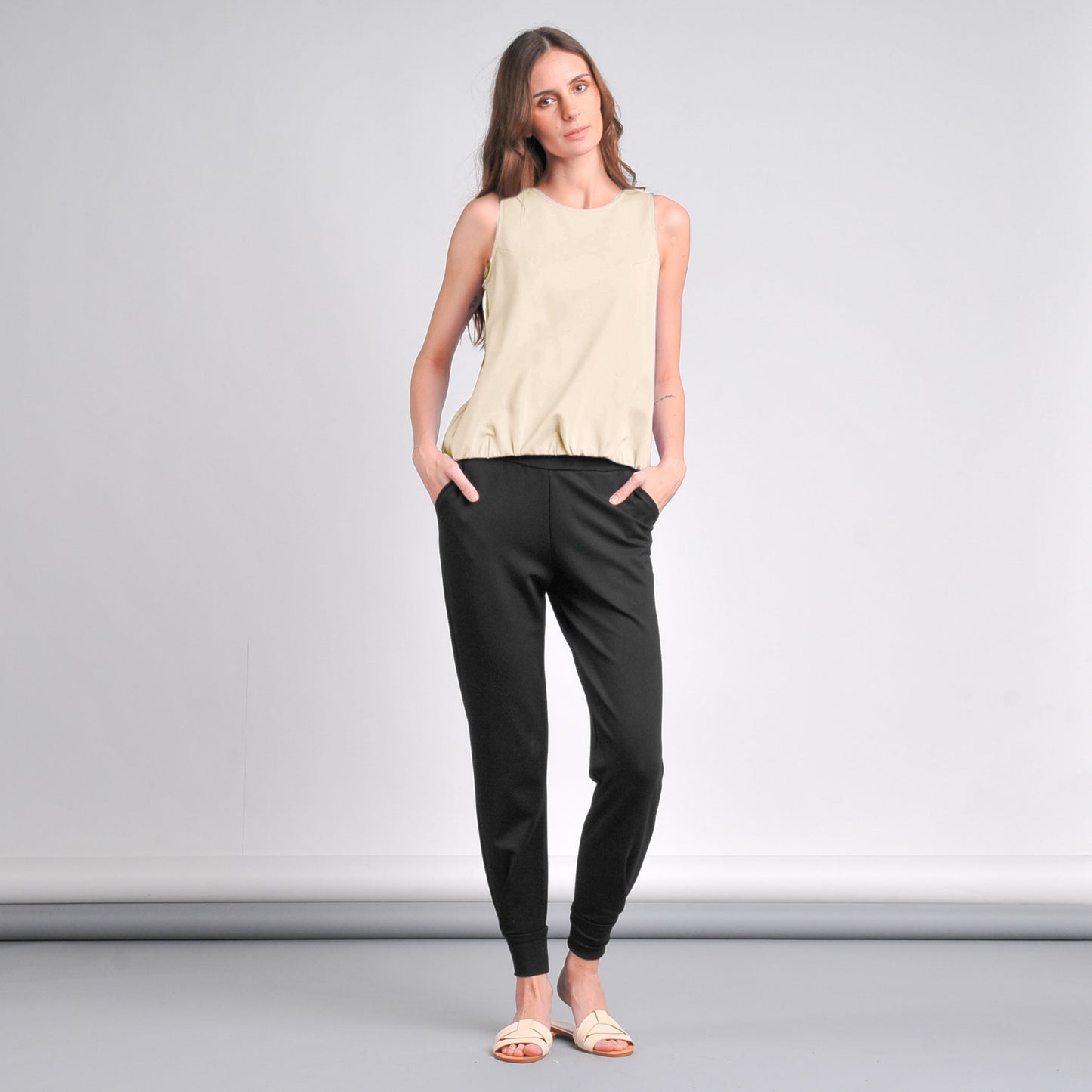 Henly Gathered Hem Top