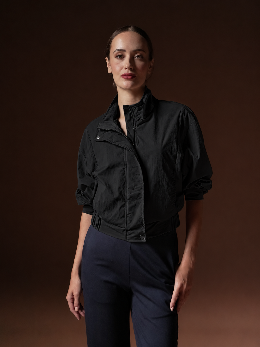 Lively Hi-neck Jacket