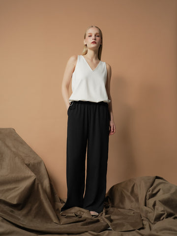 Margo Sleeveless Adjustable Hem Top