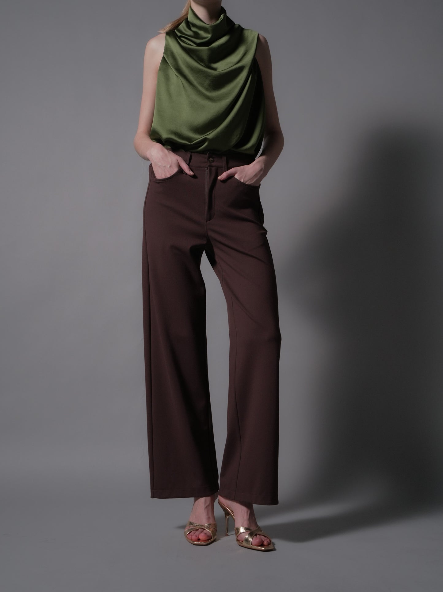 Elijah Contrast Button Pants