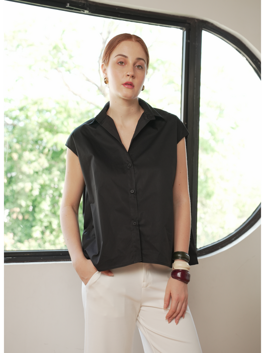 Manilyn Extended Sleeve Buttondown Top