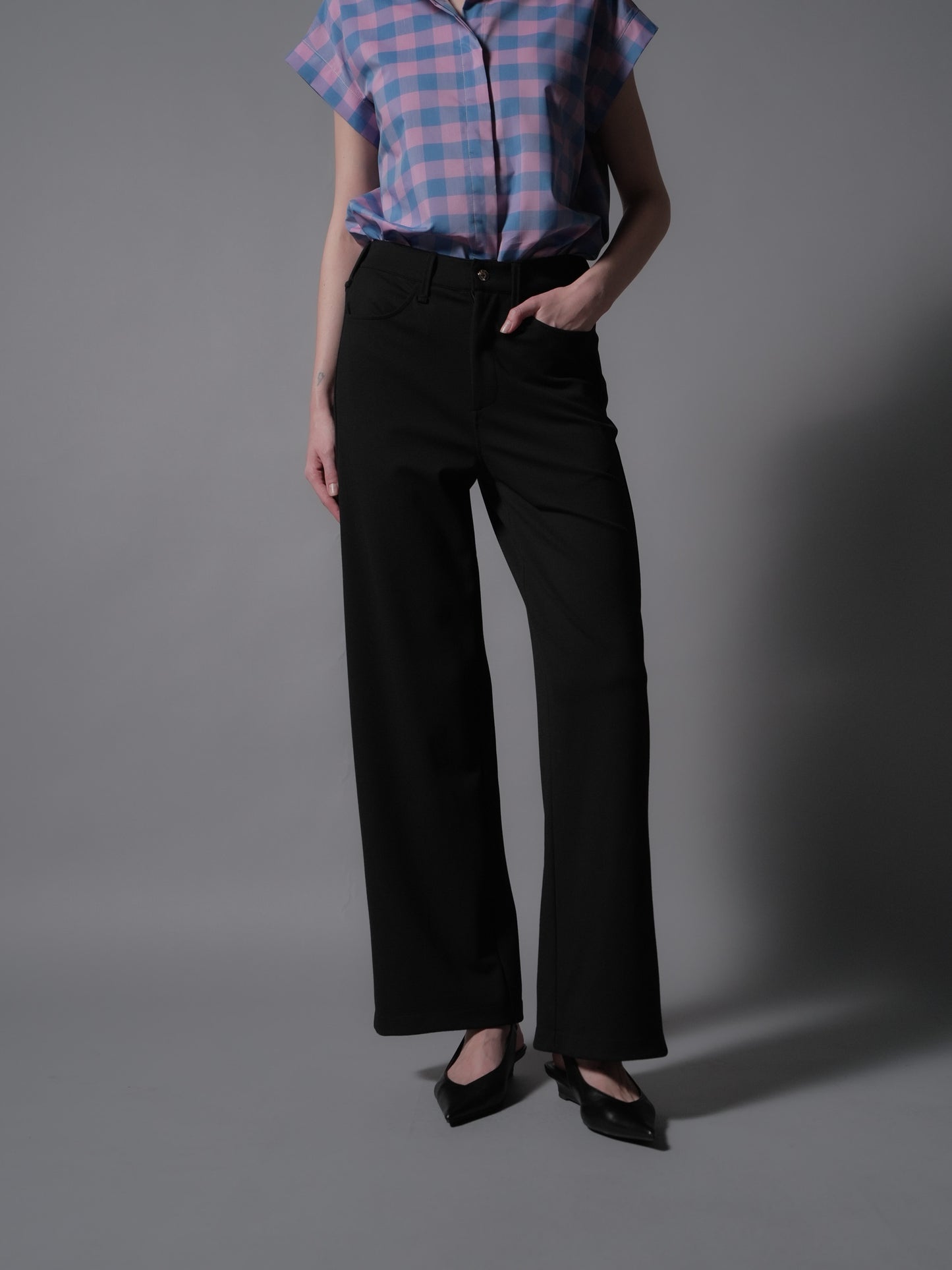 Elijah Contrast Button Pants