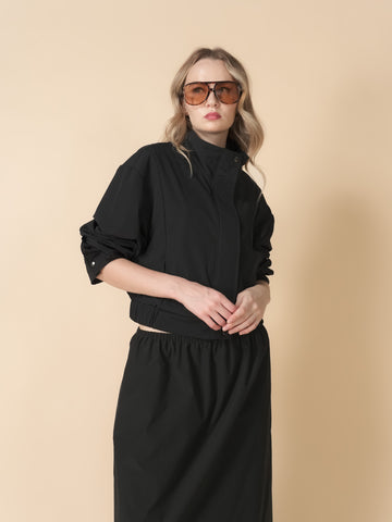 Lively Hi-neck Jacket