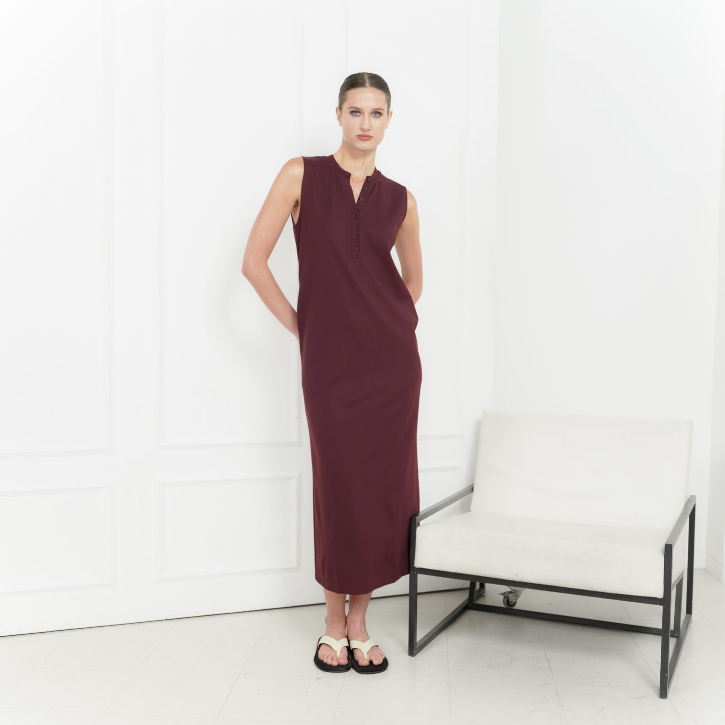 Pierre V-neck Sleeveless Dress