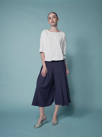 Elfie Crepe Toggle Hem Top