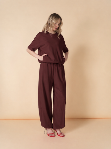 Connie Basic Tee With Slit Pocket