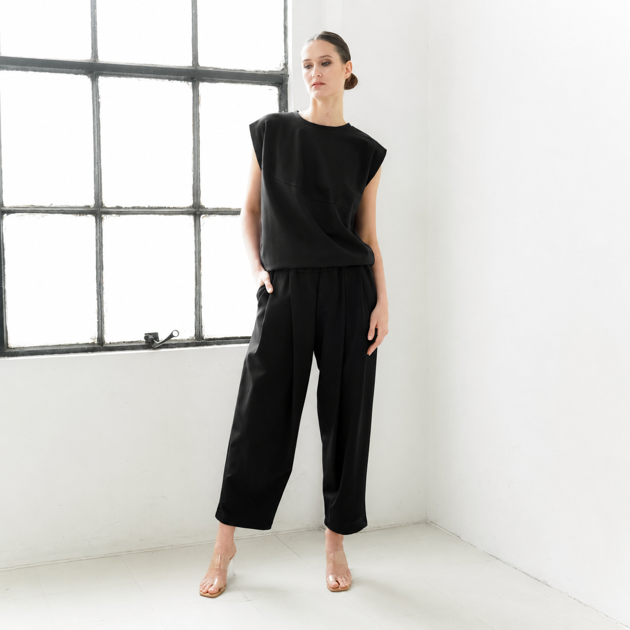 Yana Extended Sleeve Top