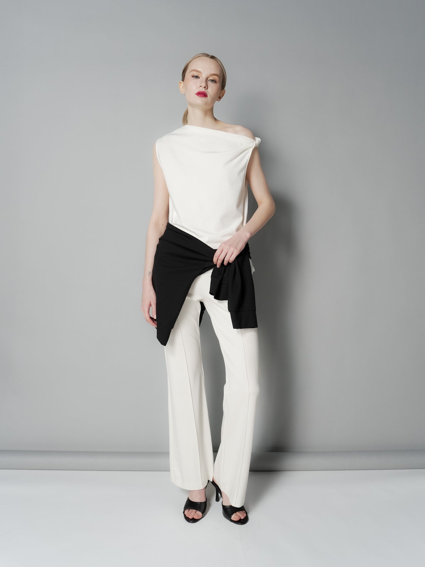 Amanda Twist Shoulder Top