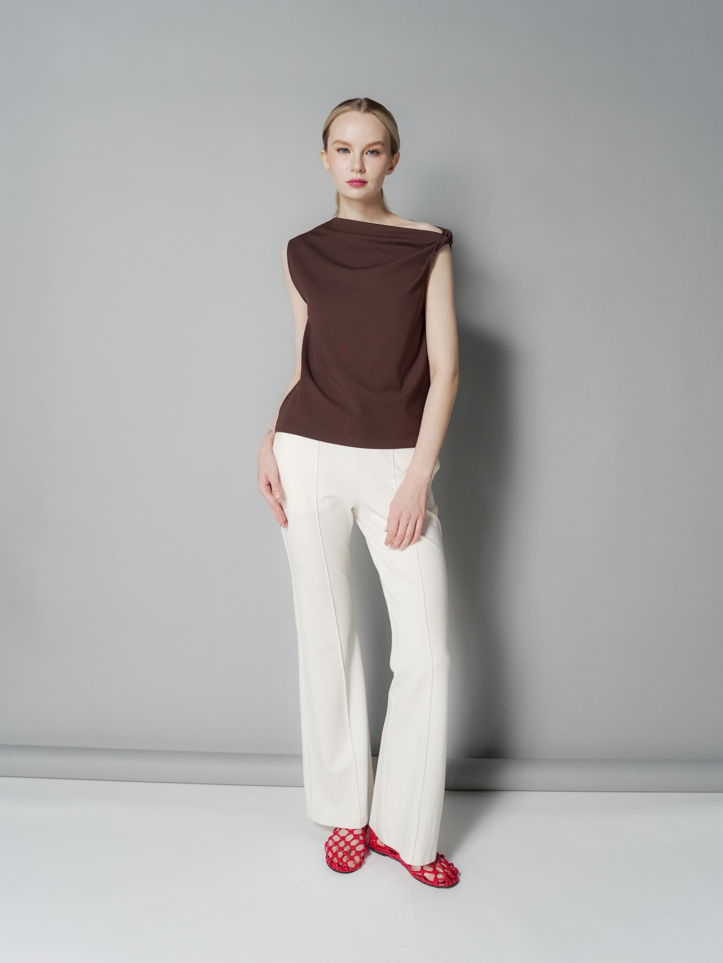 Amanda Twist Shoulder Top