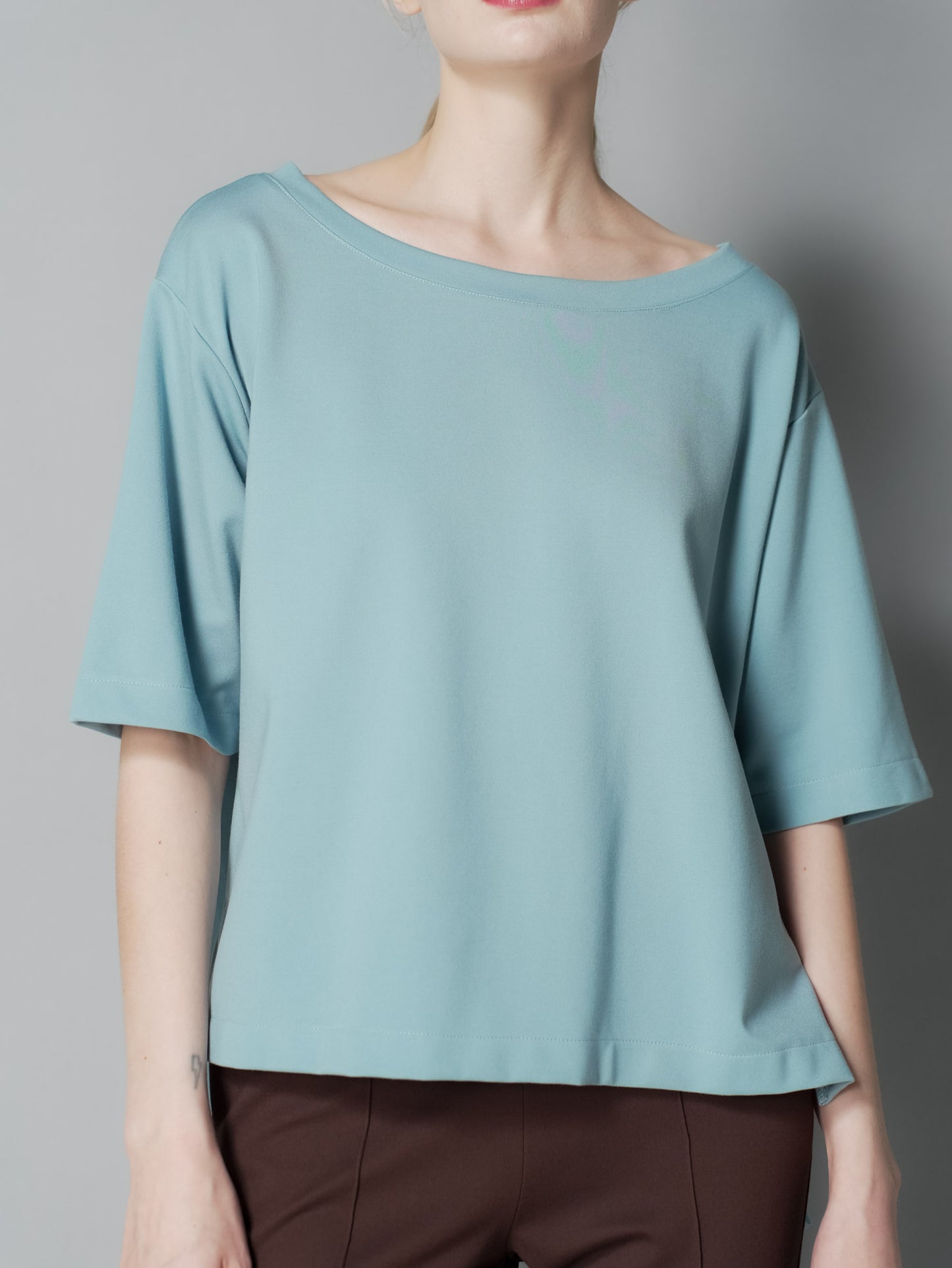 Catricia Boat Neck Basic Top