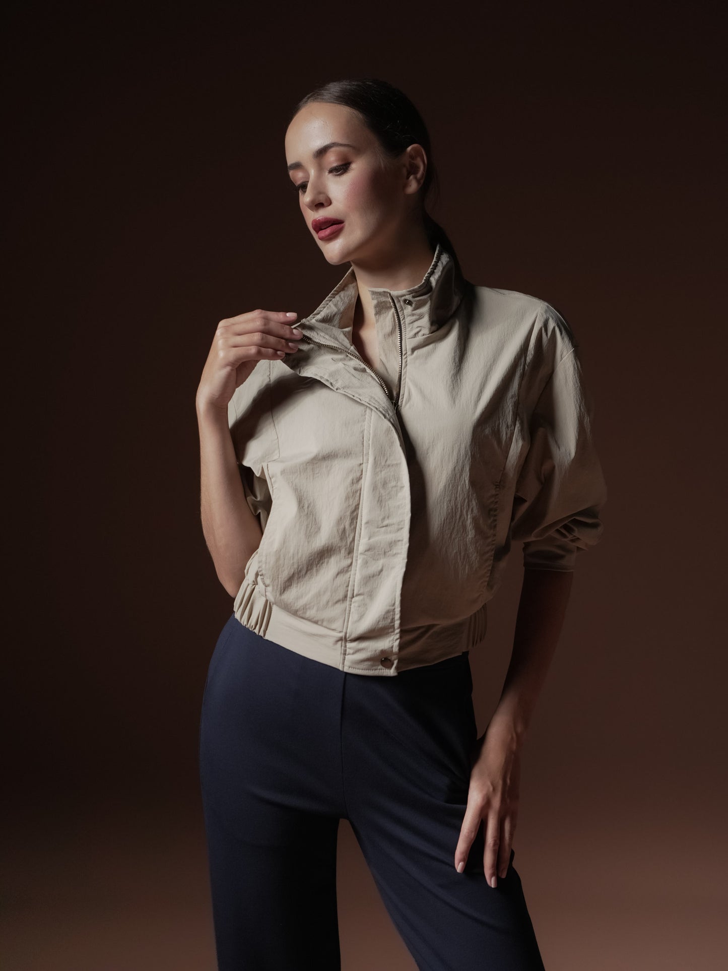 Lively Hi-neck Jacket
