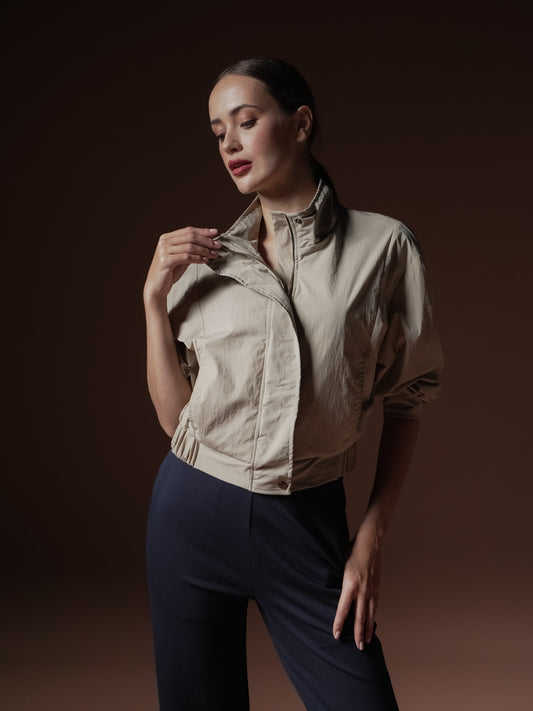 Lively Hi-neck Jacket