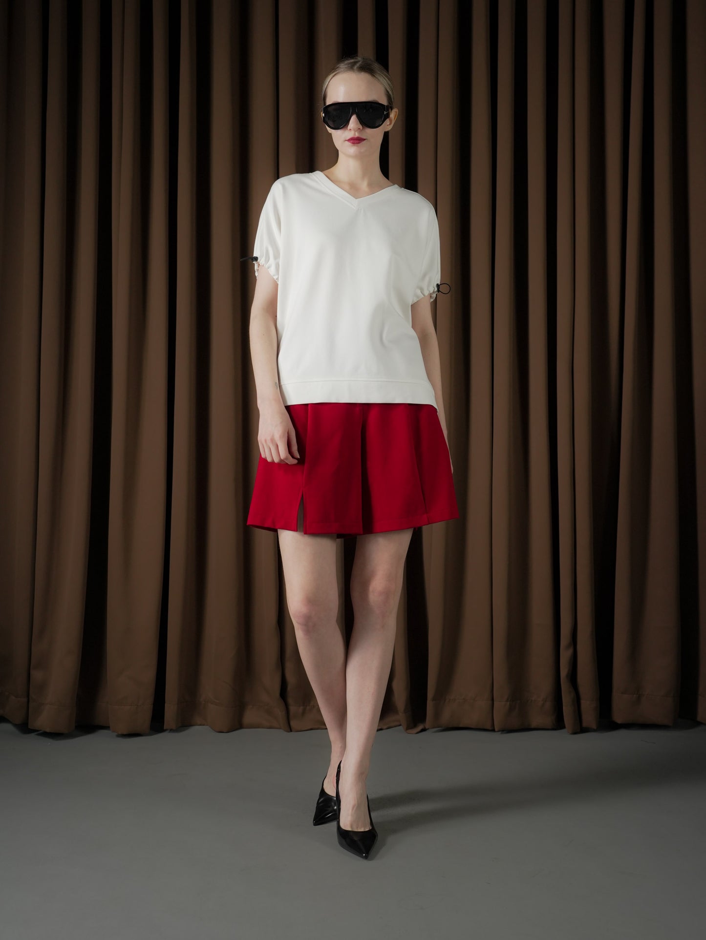 Petra Elastic Sleeve Hem Top