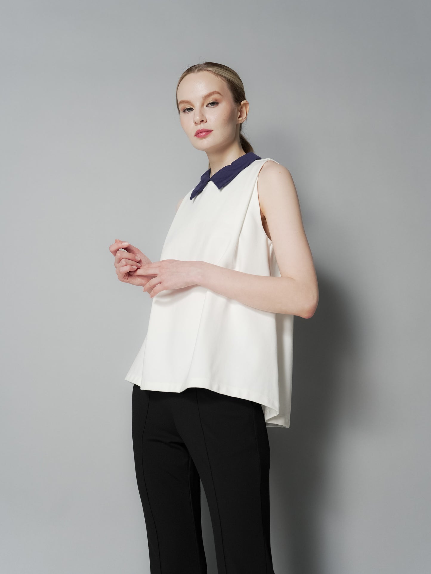 Mina Two-Tone Collar Sleeveless Top