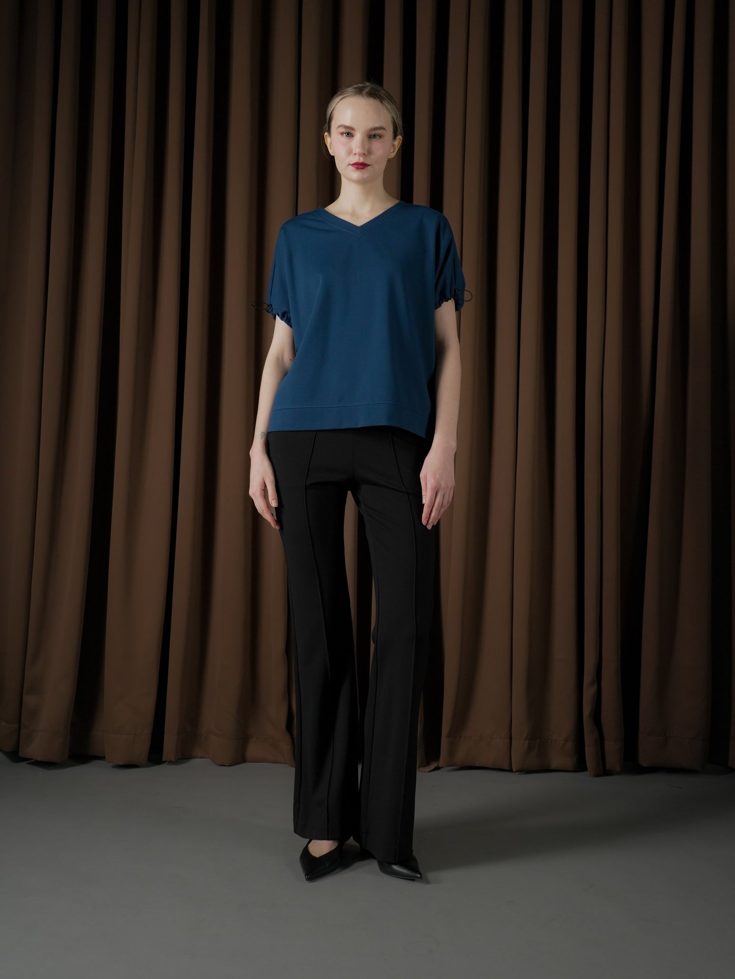 Petra Elastic Sleeve Hem Top