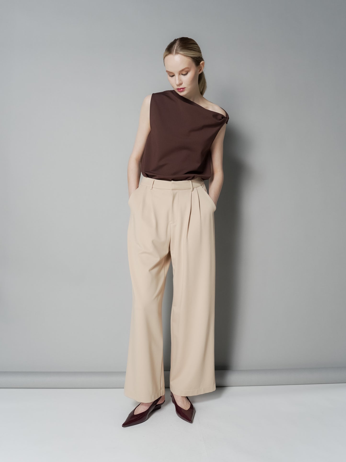 Amanda Twist Shoulder Top