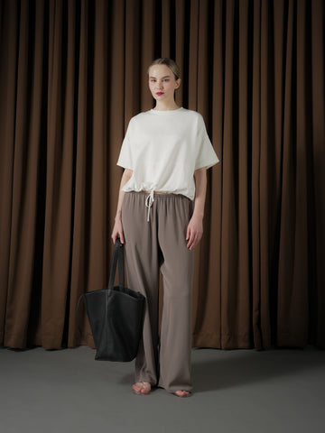 Goldie With Pulling Hem Top