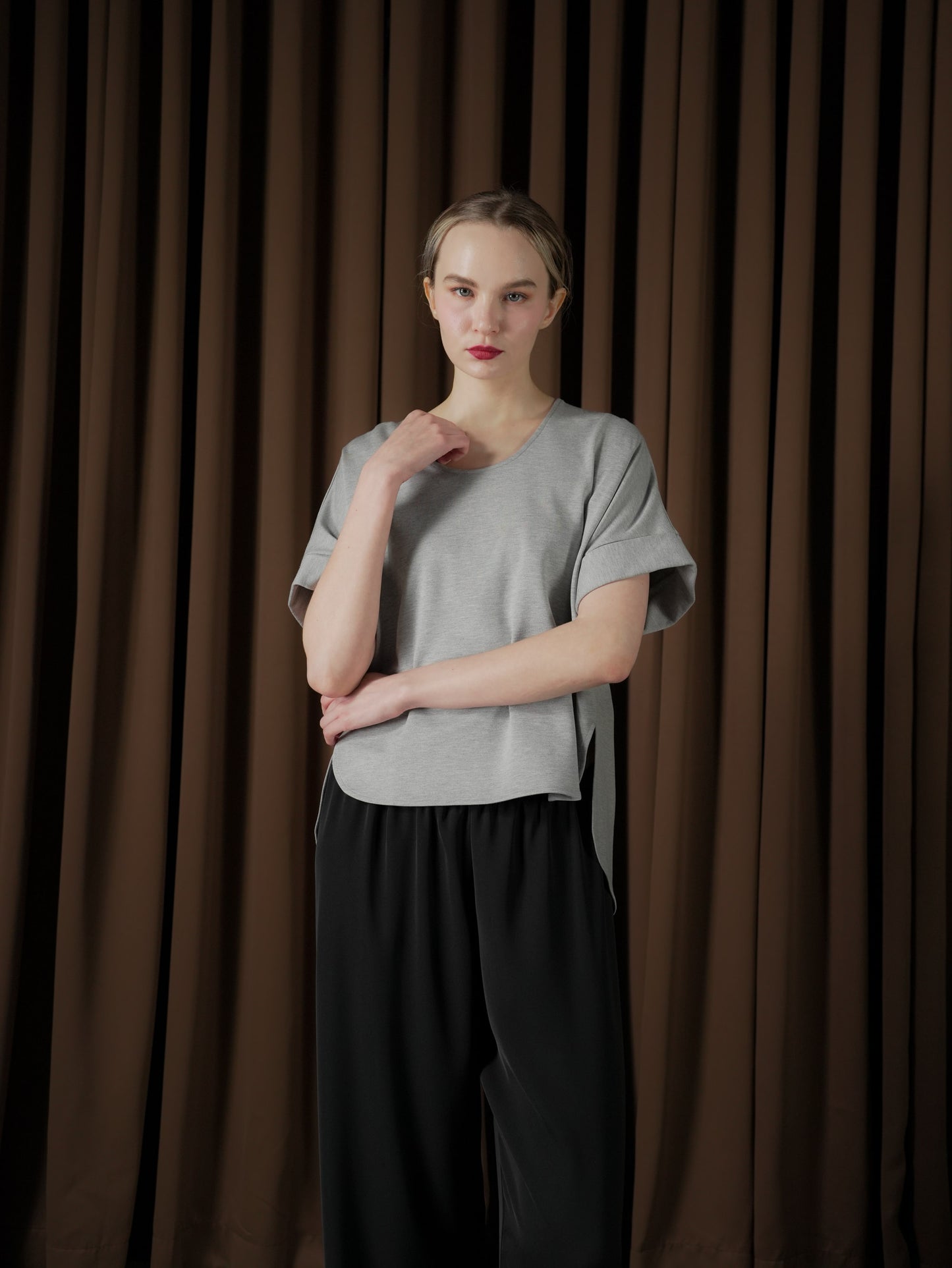 Lolit V-neck Long Back Top