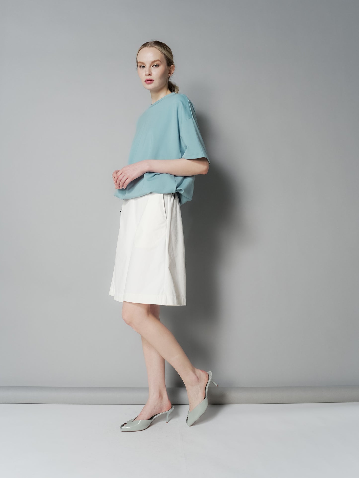 Korina Basic Toggled Top