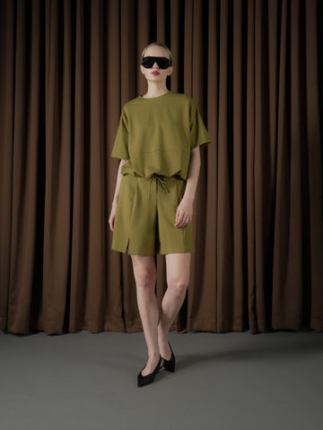 Goldie With Pulling Hem Top