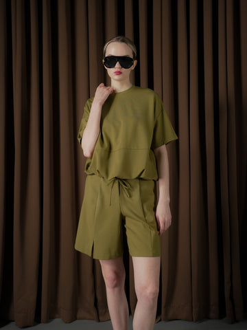 Goldie With Pulling Hem Top