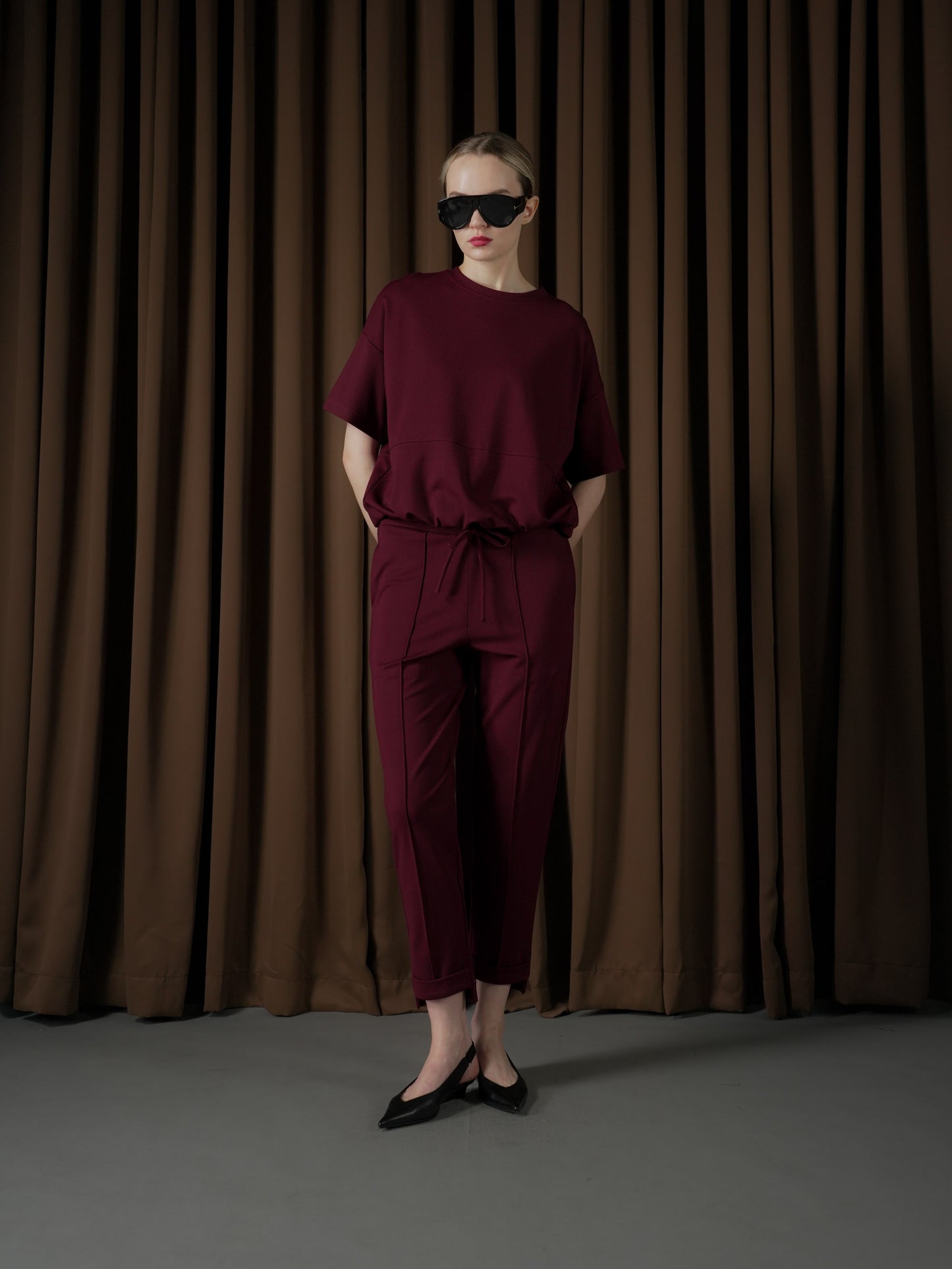 Goldie With Pulling Hem Top