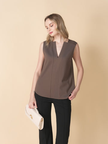 Klarisse V-neck Sleeveless Top