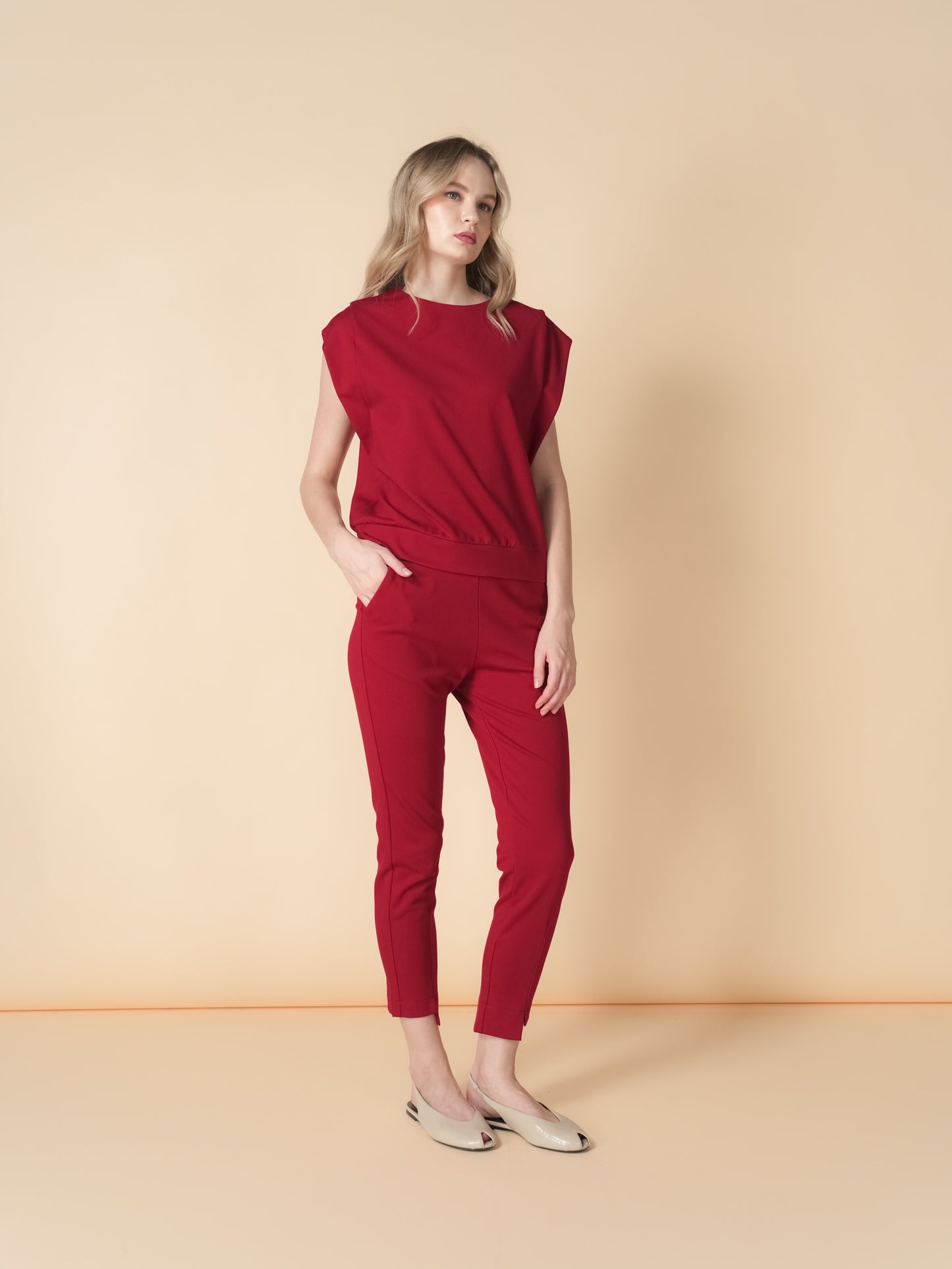 Candace Extended Sleeve Zipped Top