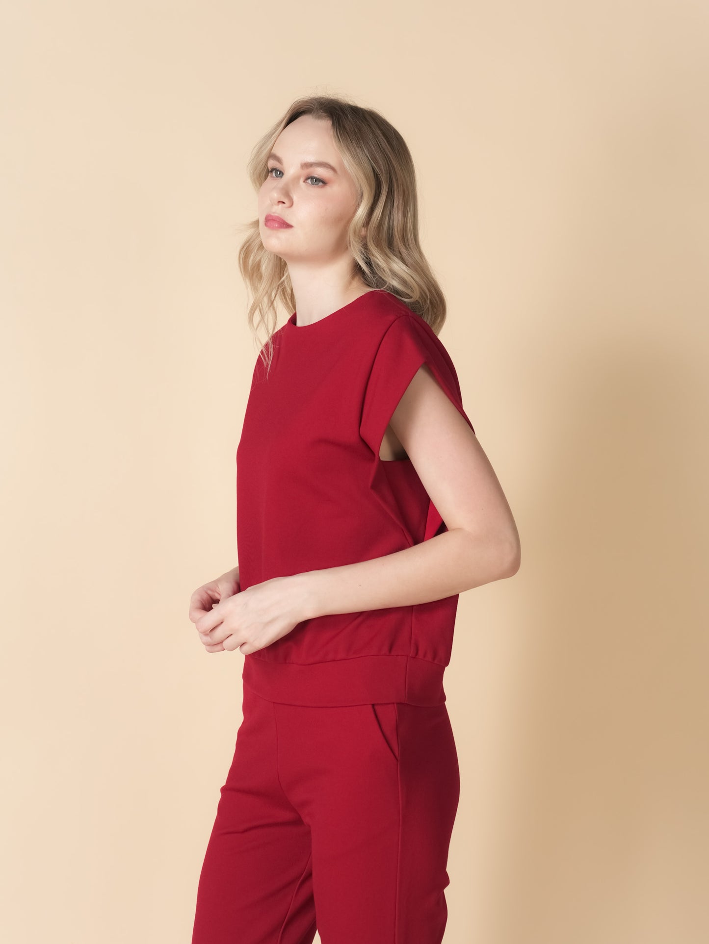 Candace Extended Sleeve Zipped Top