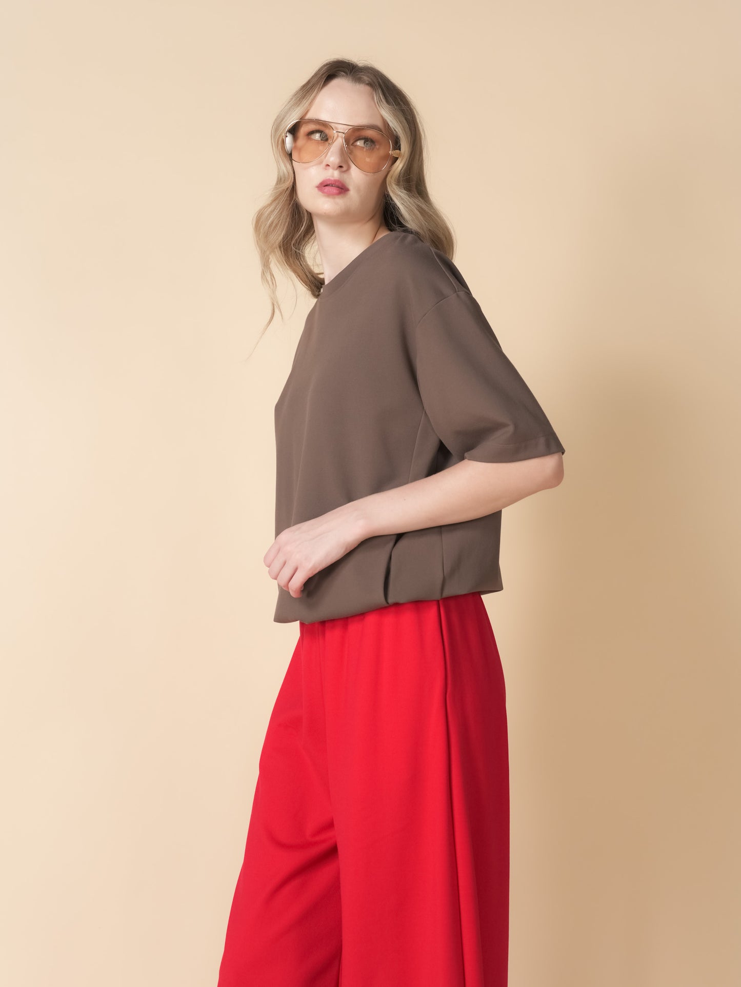 Connie Basic Tee With Slit Pocket