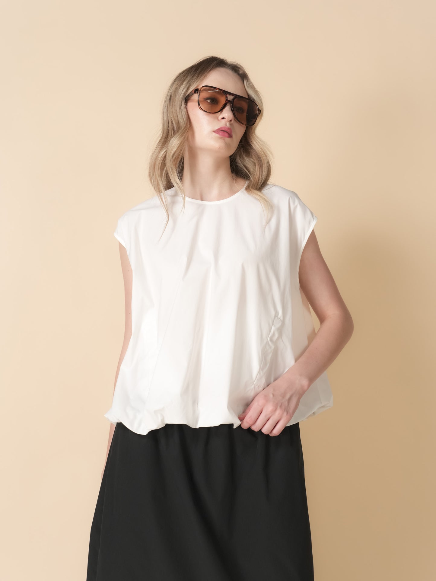 Gloria Back Button Balloon Top