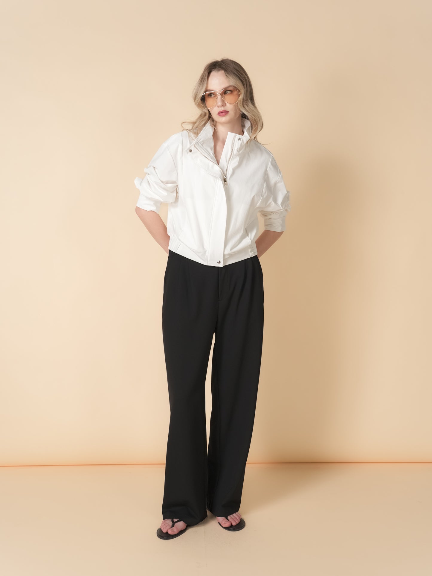 Lively Hi-neck Jacket