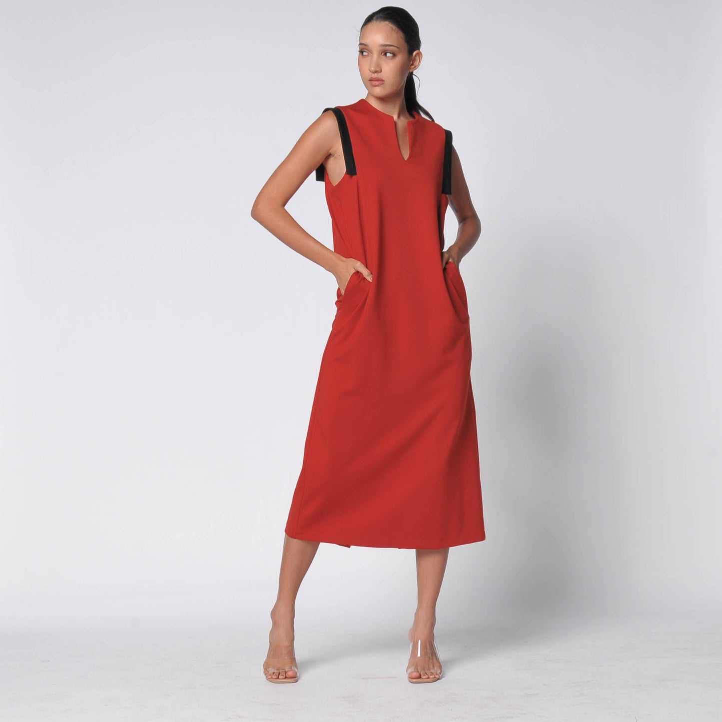 Zelia Sleeveless Shift Dress