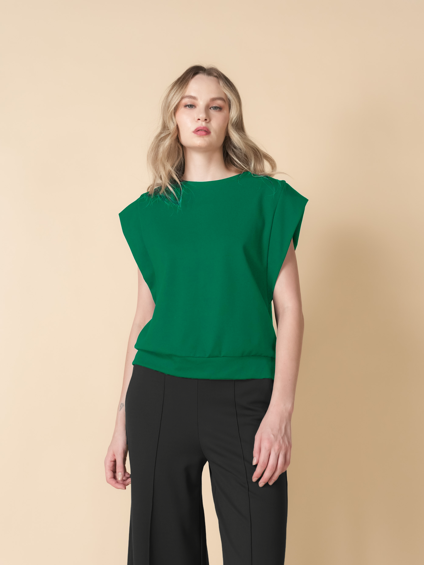Candace Extended Sleeve Zipped Top