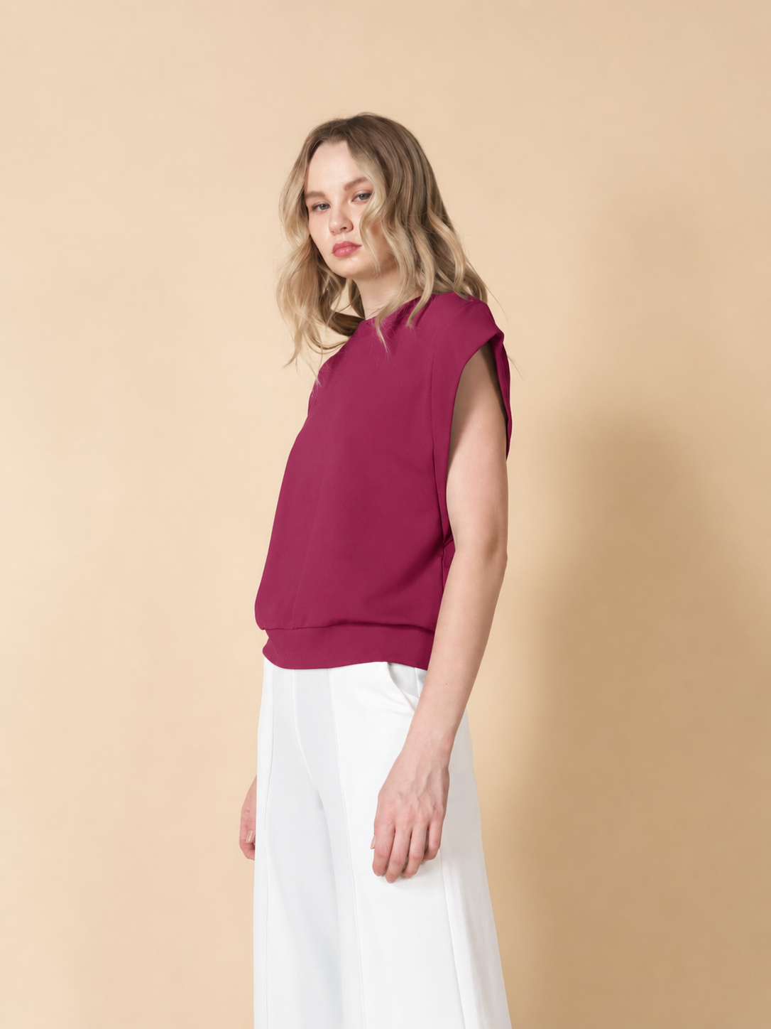 Candace Extended Sleeve Zipped Top