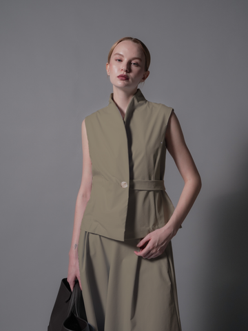 Carat One Side Belted Vest