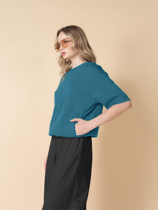 Connie Basic Tee With Slit Pocket