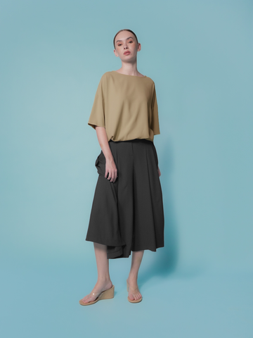 Elfie Crepe Toggle Hem Top