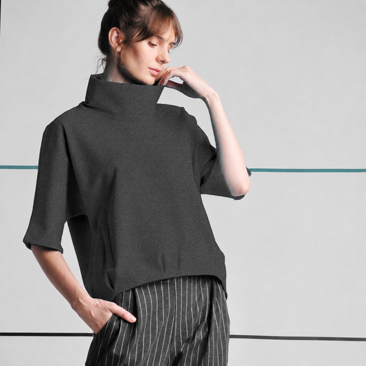 Elysse hi-neck Top