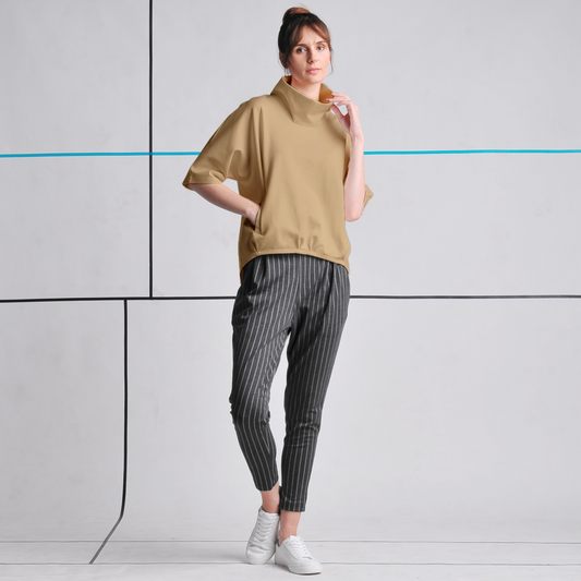 Elysse hi-neck Top