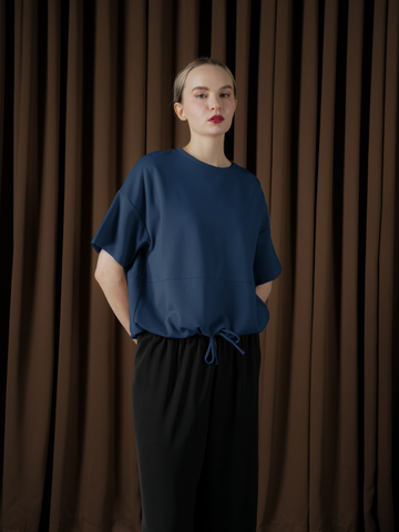 Goldie With Pulling Hem Top