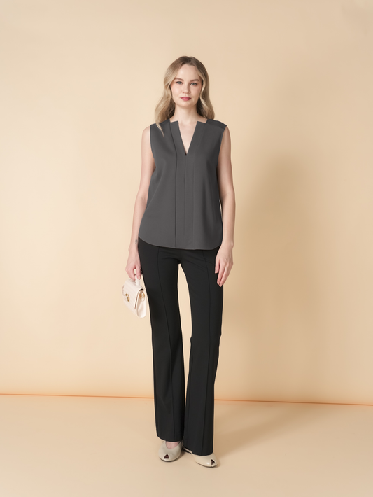 Klarisse V-neck Sleeveless Top