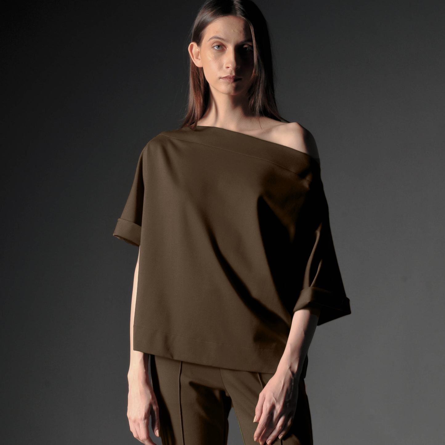 Lily Asymmetric Top