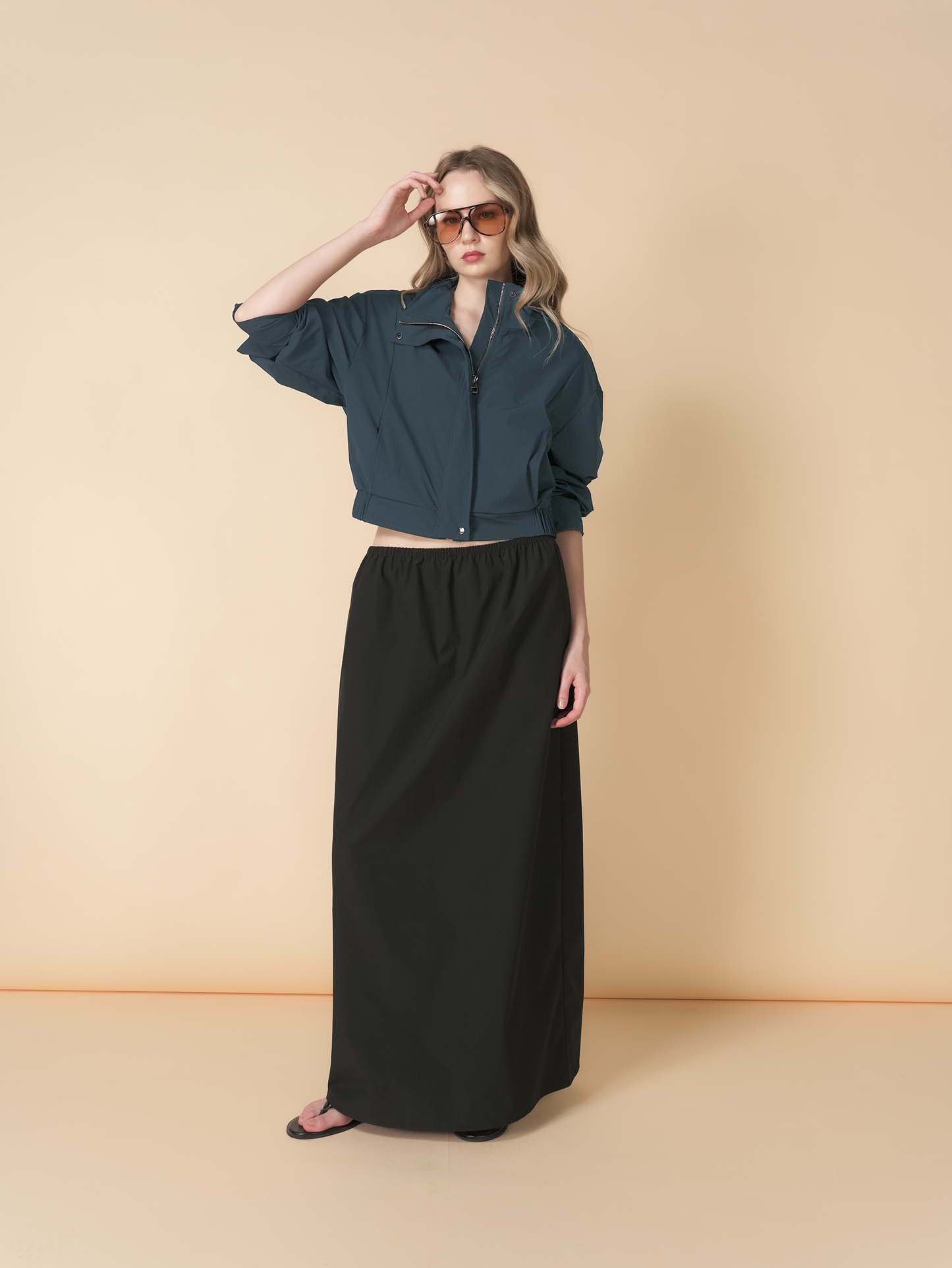 Lively Hi-neck Jacket